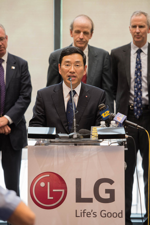 LG Electronics USA President & CEO William Cho announces the plans for LG’s newly designed Headquarters in Englewood Cliffs, New Jersey